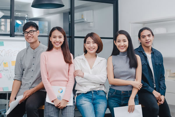 Dedikasi dan Komitmen untuk Kemajuan Bisnis Anda